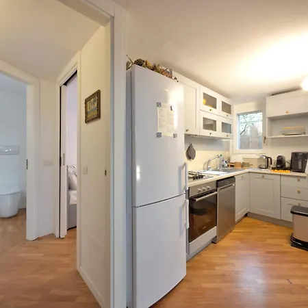Homeby, Loft Nicholas *