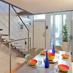 Homeby, Loft Nicholas
