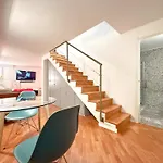Homeby, Loft Nicholas *