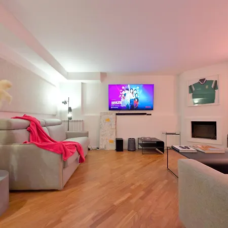Daire Homeby, Loft Nicholas