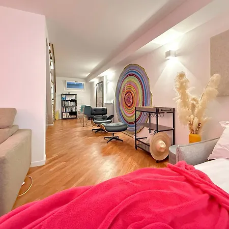 Homeby, Loft Nicholas Apartmán