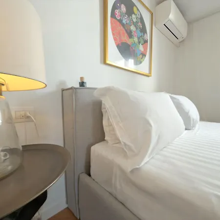 Homeby, Loft Nicholas Milán